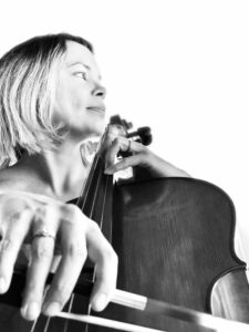Evalyn Lagried, Cellist